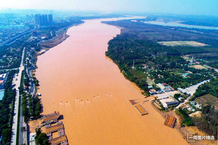 2021年10月13日，受持续降雨影响，黄河济南段遇36年来同期最大秋汛。